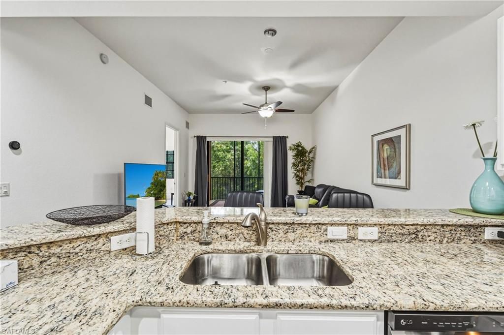 13651 Julias Way , Unit 1422, Fort Myers, FL 33919 Photo