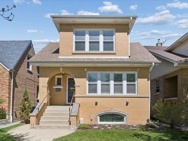 6037 N Menard Avenue , Chicago, IL 60646