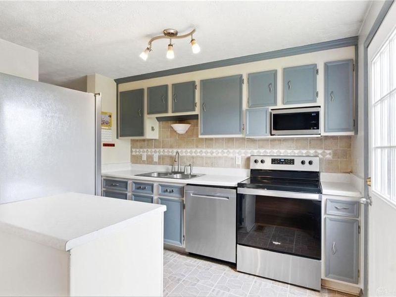 3135 Pinnacle Park Drive, Moraine, OH 45439 Photo 10