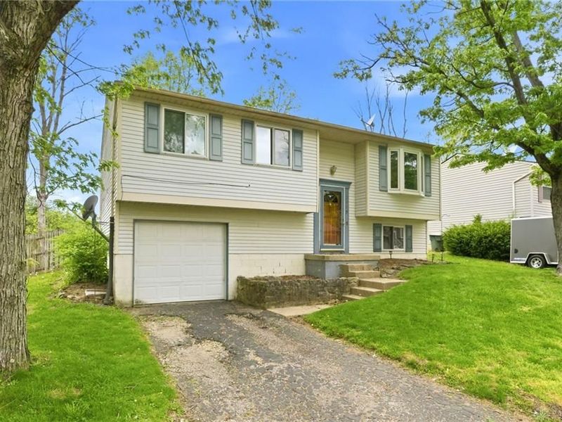 3135 Pinnacle Park Drive, Moraine, OH 45439 Photo 2