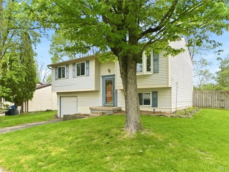 3135 Pinnacle Park Drive, Moraine, OH 45439 Photo 3