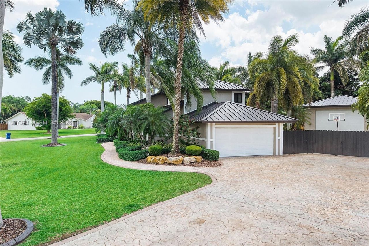 14800 SW 166th St, Miami, FL 33187 Photo