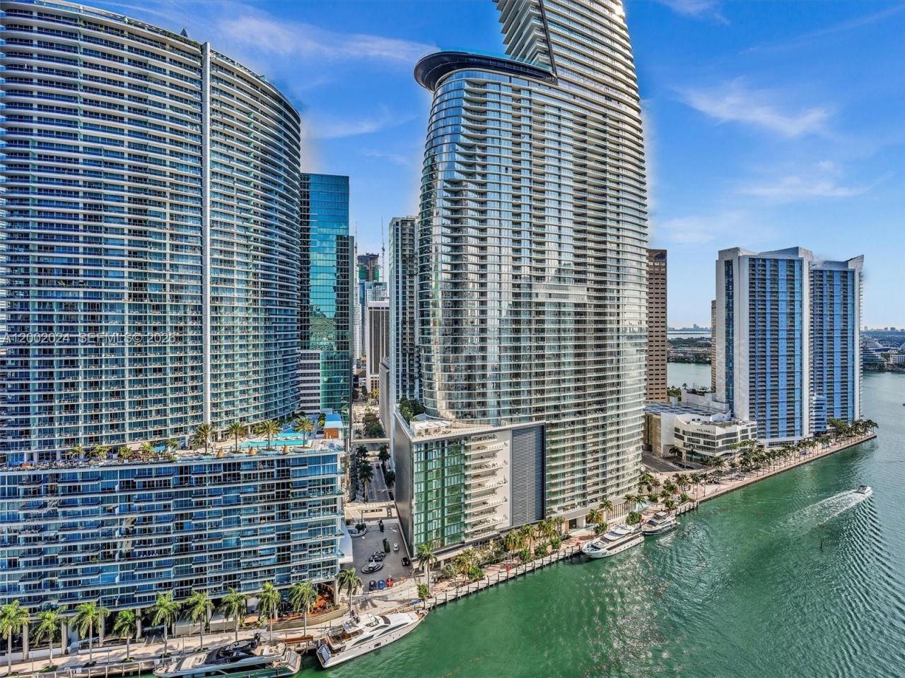 475 Brickell Ave, Unit 2715, Miami, FL 33131 Photo