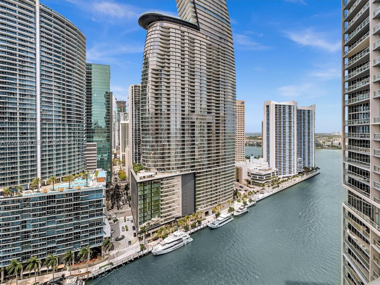 475 Brickell Ave, Unit 2715, Miami, FL 33131 Photo