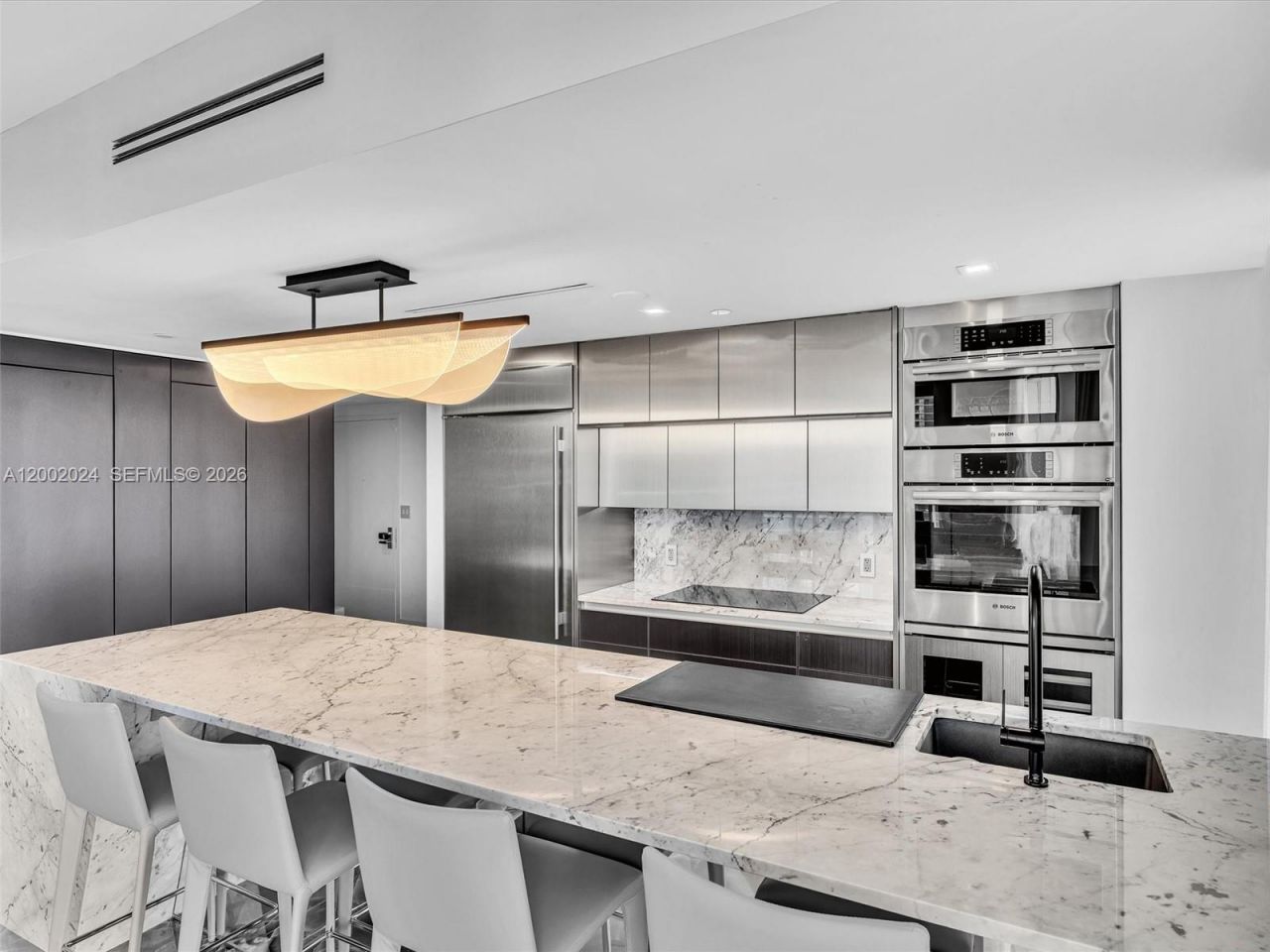 475 Brickell Ave, Unit 2715, Miami, FL 33131 Photo