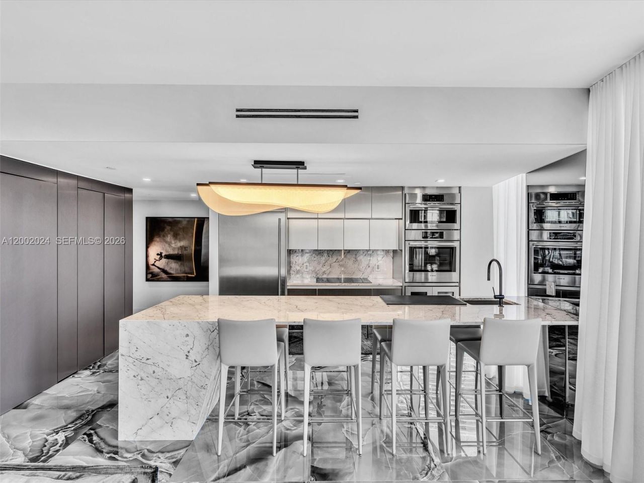 475 Brickell Ave, Unit 2715, Miami, FL 33131 Photo