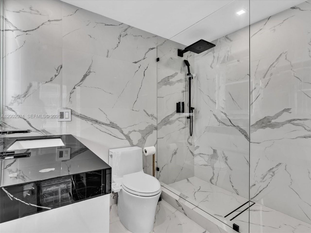 475 Brickell Ave, Unit 2715, Miami, FL 33131 Photo