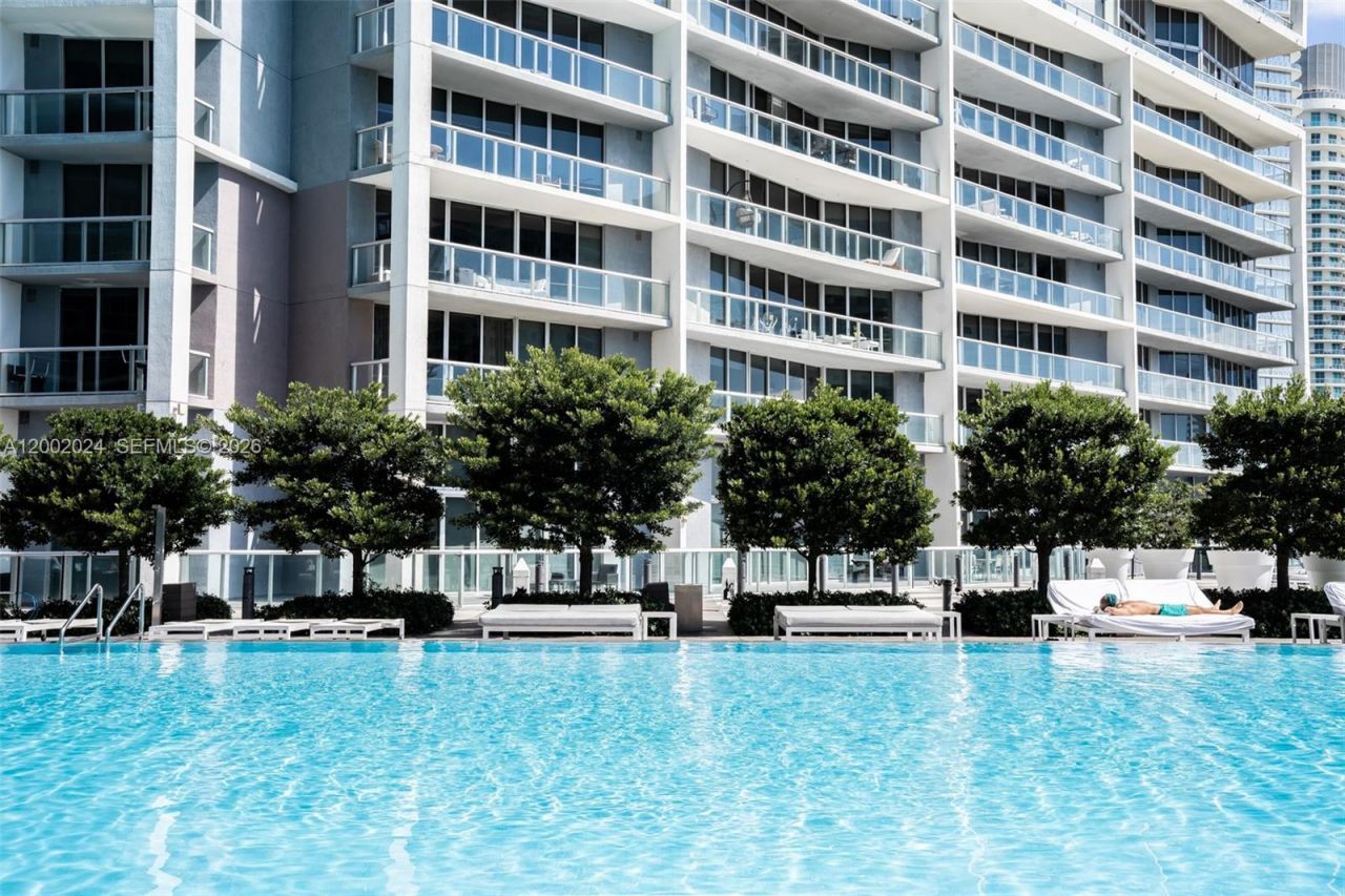 475 Brickell Ave, Unit 2715, Miami, FL 33131 Photo