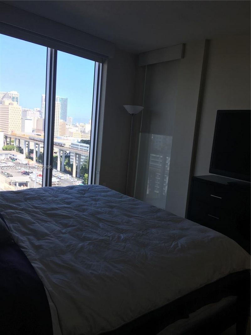 185 SW 7th St , Unit 1511, Miami, FL 33130 Photo