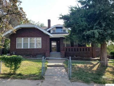 619 S 35th Avenue , Omaha, NE 68105