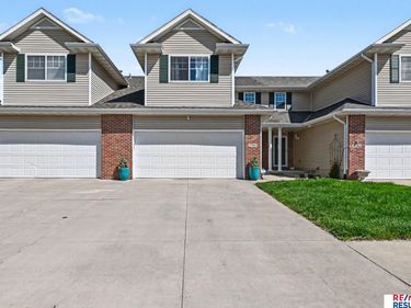 17564 Parker Plaza , Omaha, NE 68118