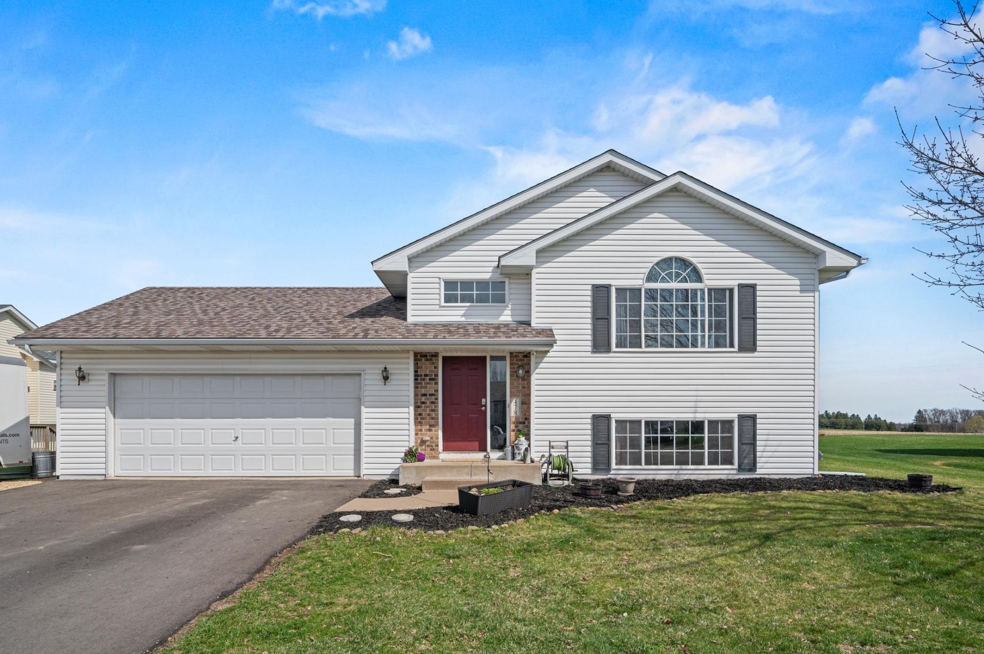 478 W Overlook Drive , Ellsworth, WI 54011