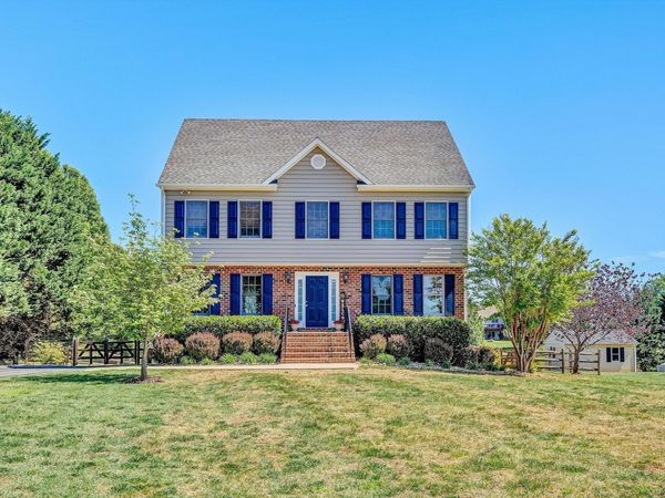 1048 Brigade PL , Forest, VA 24551