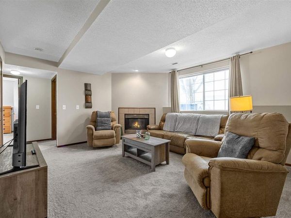 170 Elm Ridge Dr., North Liberty, IA 52317