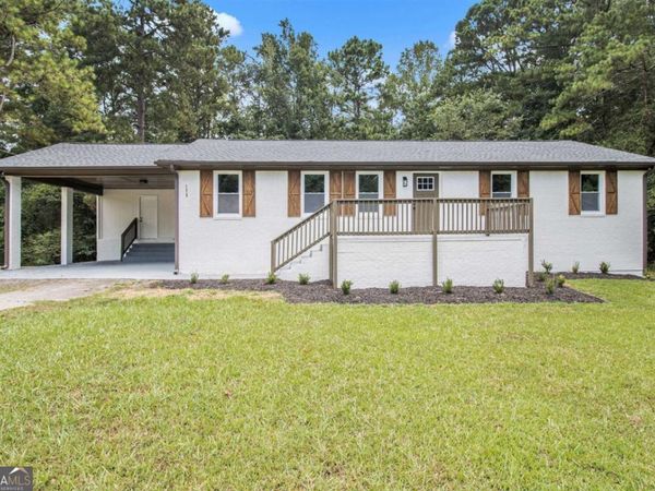 127 Lee Road, Senoia, GA 30276