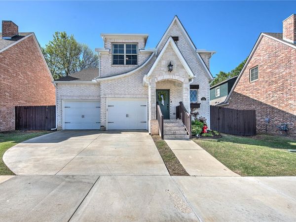 134 N Hawkstone Drive , Fayetteville, AR 72704