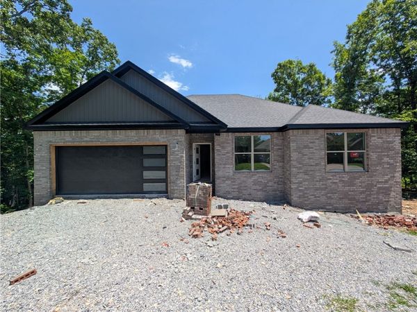 44 Berkshire Drive, Bella Vista, AR 72714