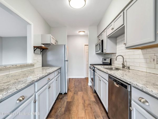 1711 Summit Pointe , Scranton, PA 18508