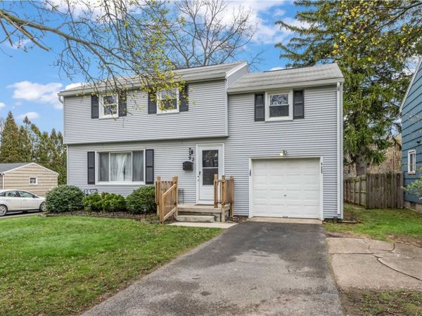 92 Hilltop Road , Rochester, NY 14616