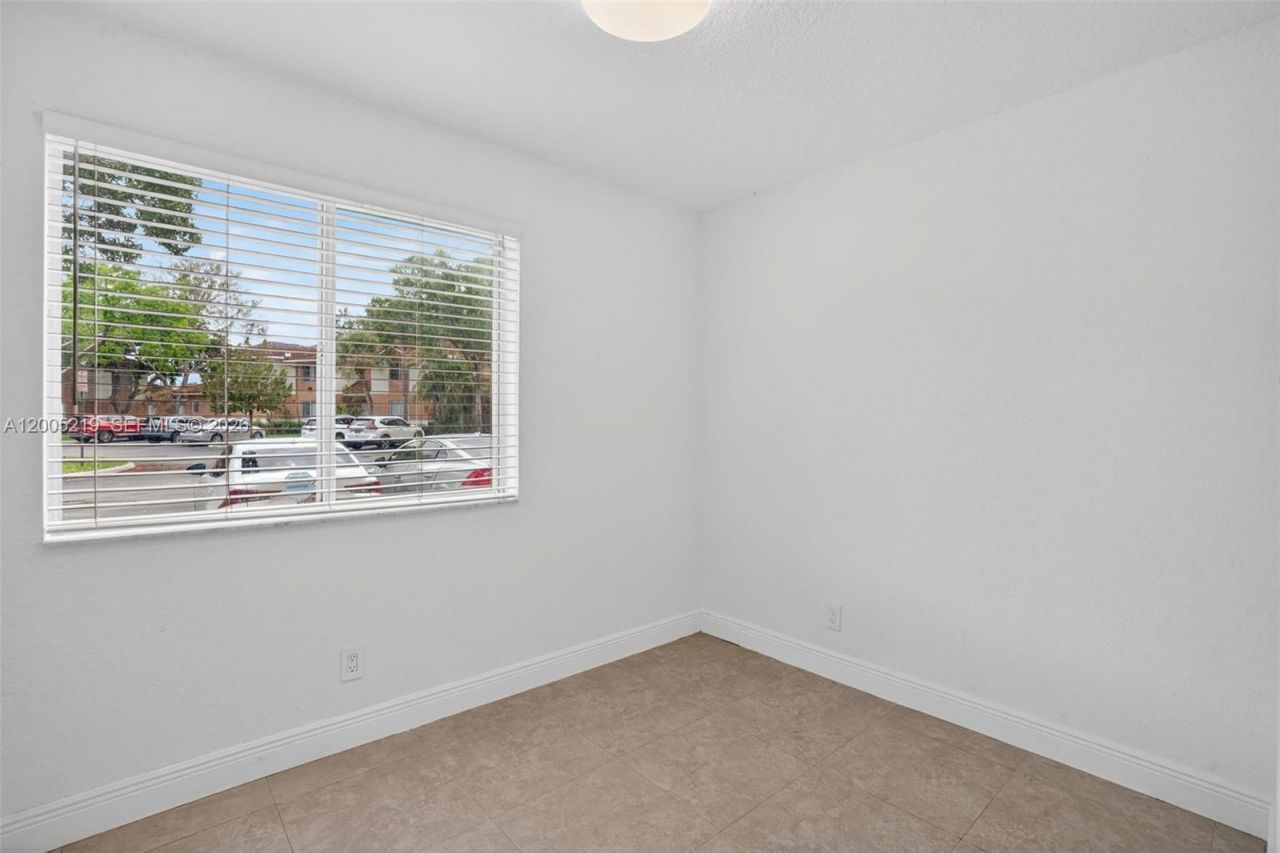 845 NW 91st Ter , Plantation, FL 33324 Photo