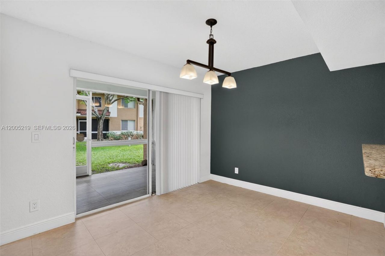 845 NW 91st Ter , Plantation, FL 33324 Photo