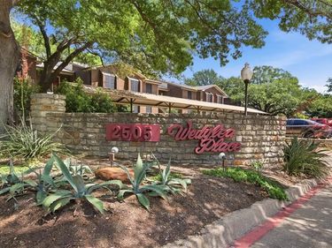 2505 Wedglea Drive, Unit 114, Dallas, TX 75211