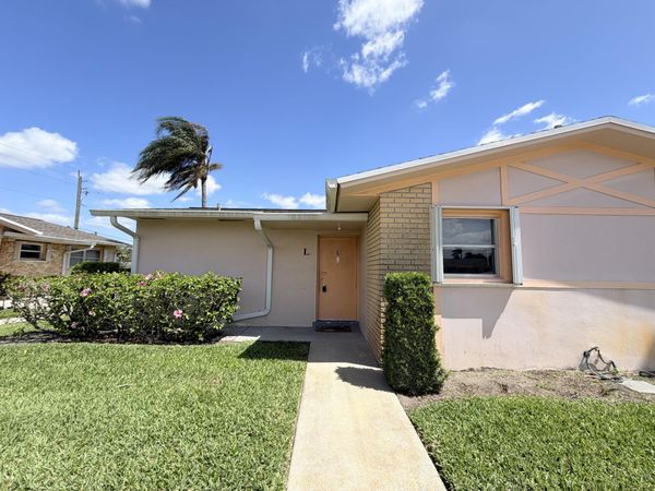 2607 Dudley Drive W, Unit L, West Palm Beach, FL 33415