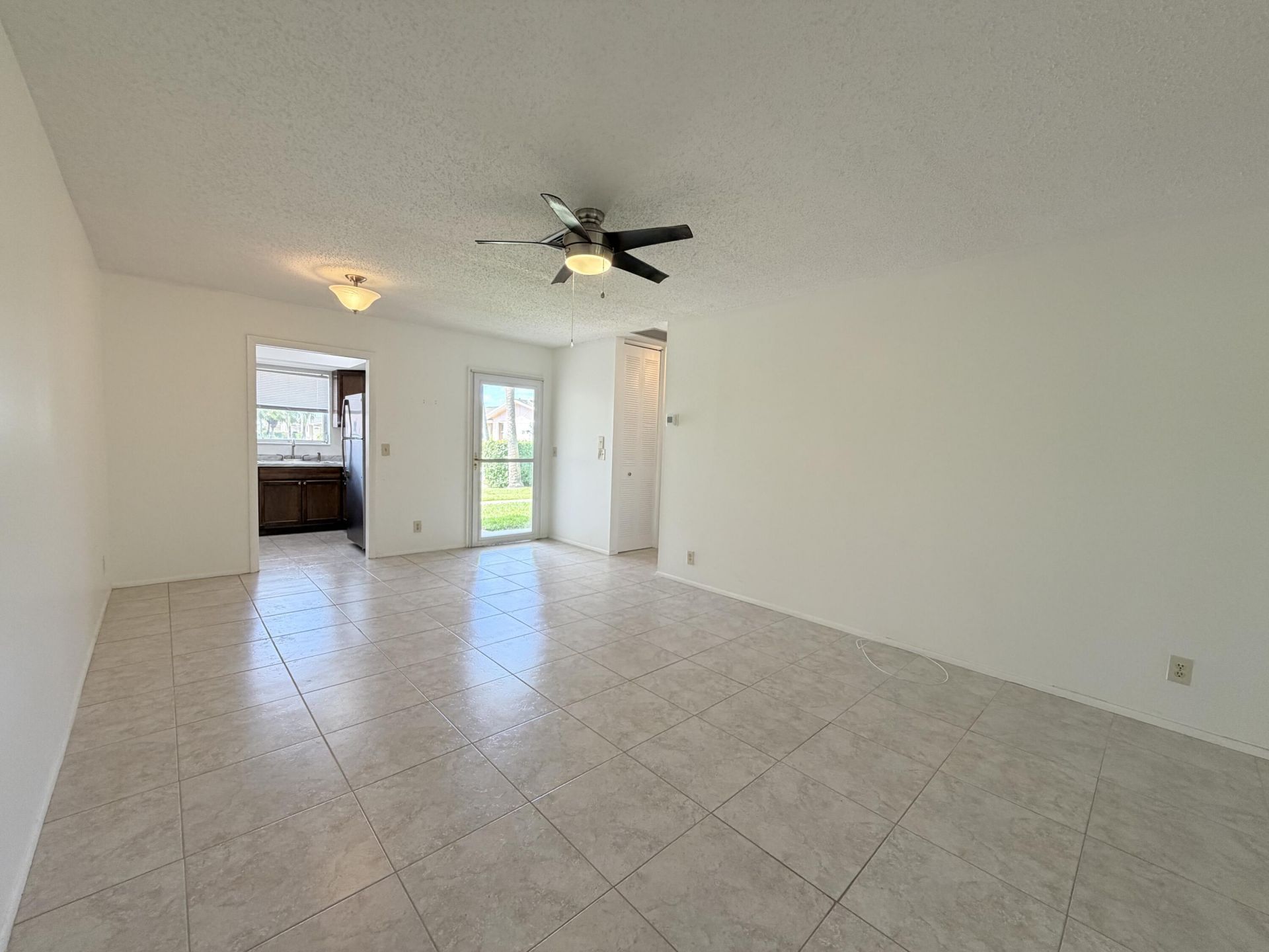 2607 Dudley Drive W, Unit L, West Palm Beach, FL 33415 Photo