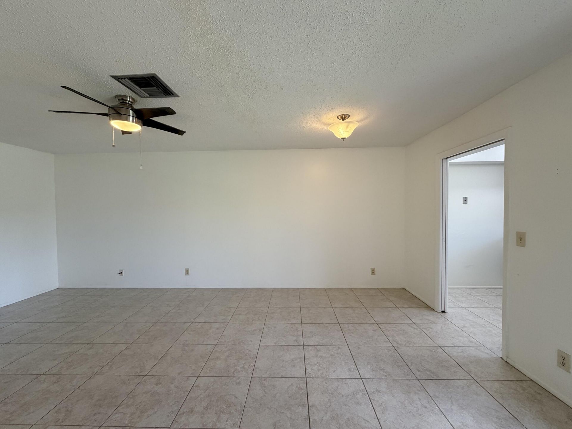 2607 Dudley Drive W, Unit L, West Palm Beach, FL 33415 Photo