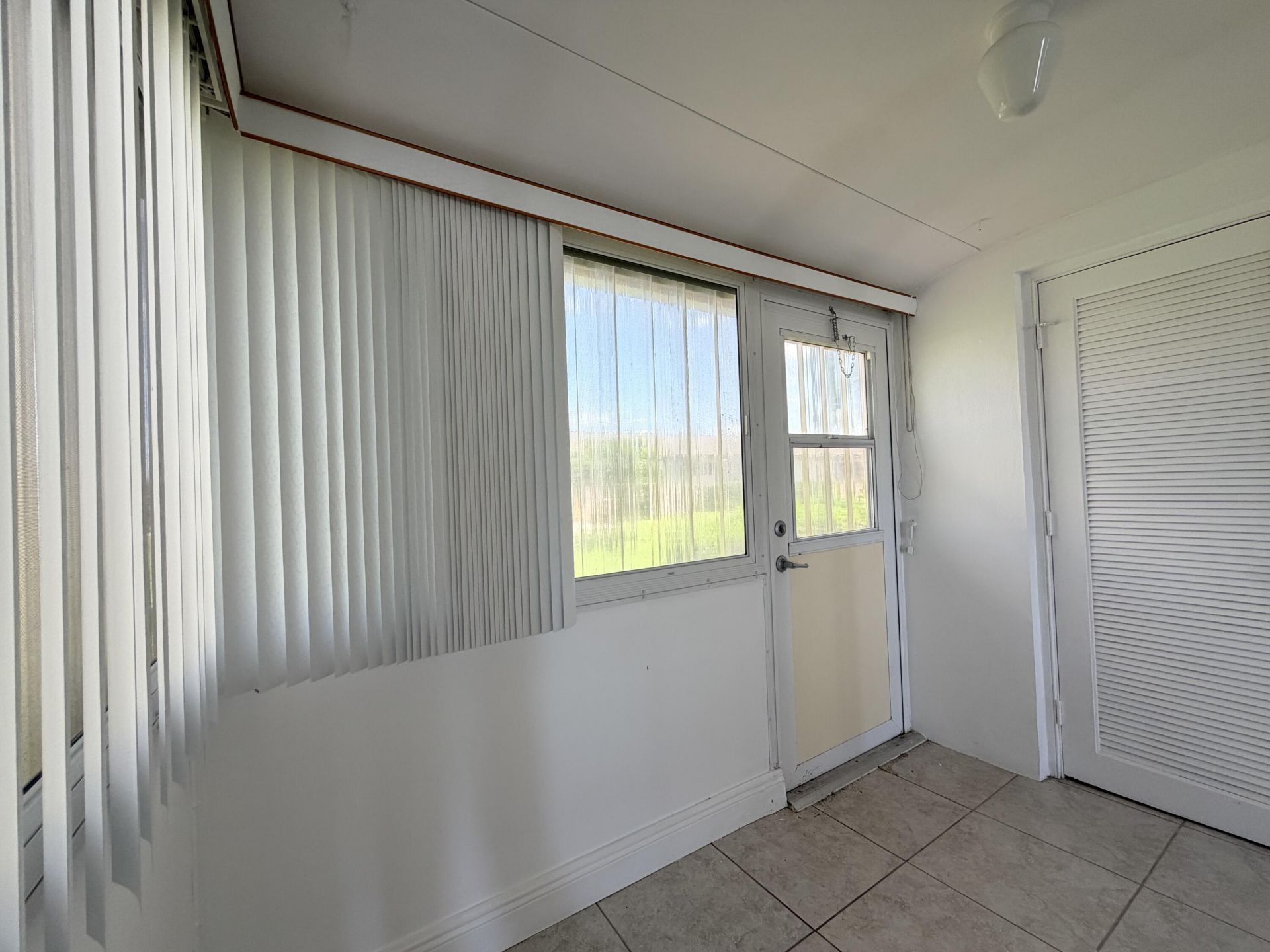 2607 Dudley Drive W, Unit L, West Palm Beach, FL 33415 Photo
