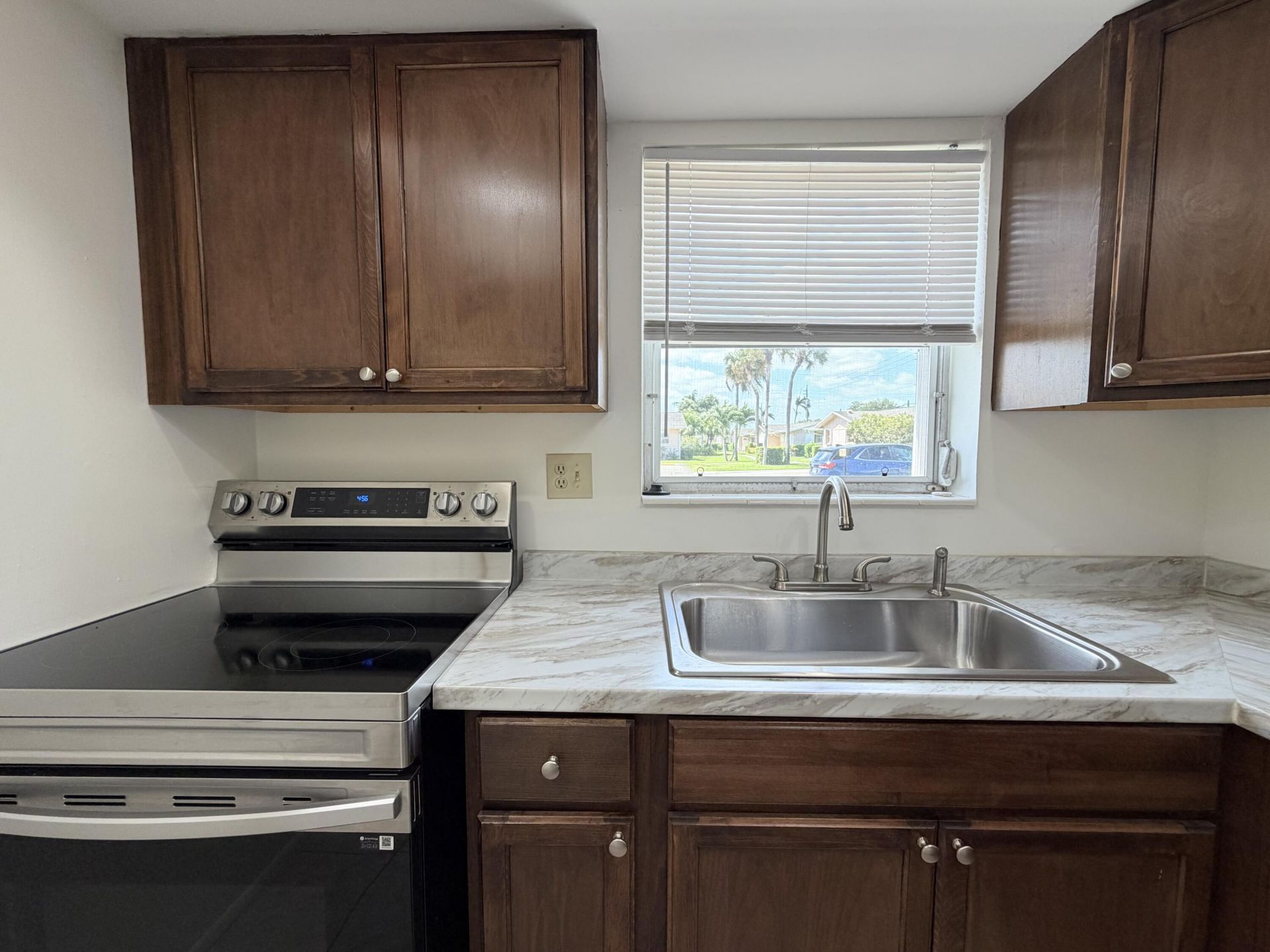 2607 Dudley Drive W, Unit L, West Palm Beach, FL 33415 Photo