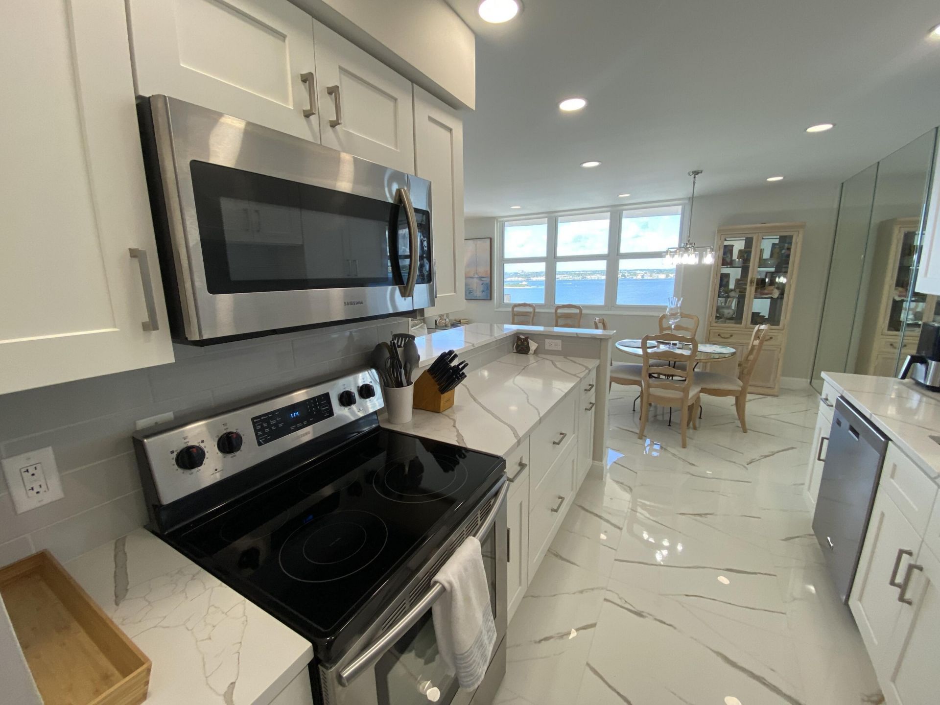 5440 N Ocean Drive, Unit 1501, Singer Island, FL 33404 Photo