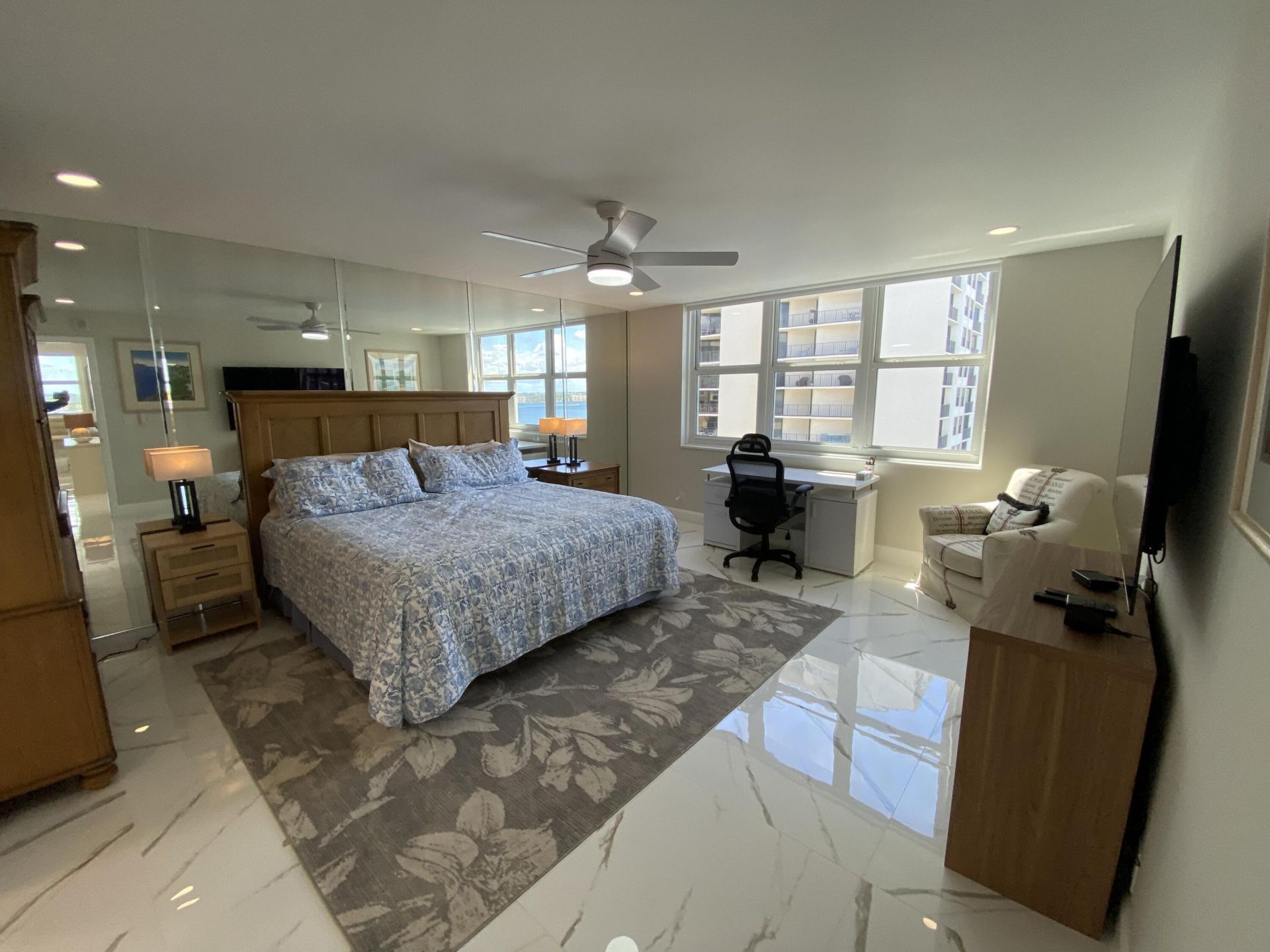 5440 N Ocean Drive, Unit 1501, Singer Island, FL 33404 Photo