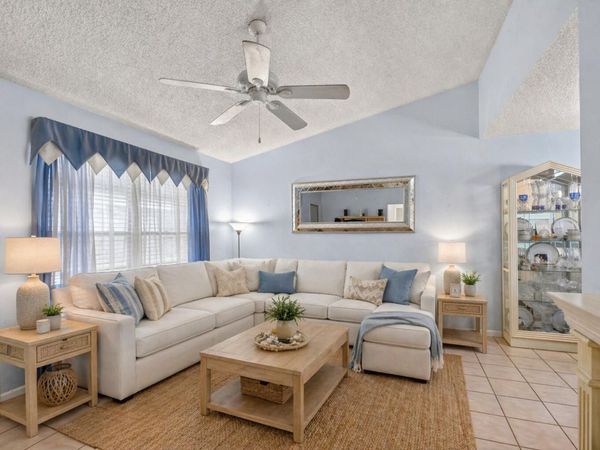 2730 Ida Way, Unit 16a, West Palm Beach, FL 33415