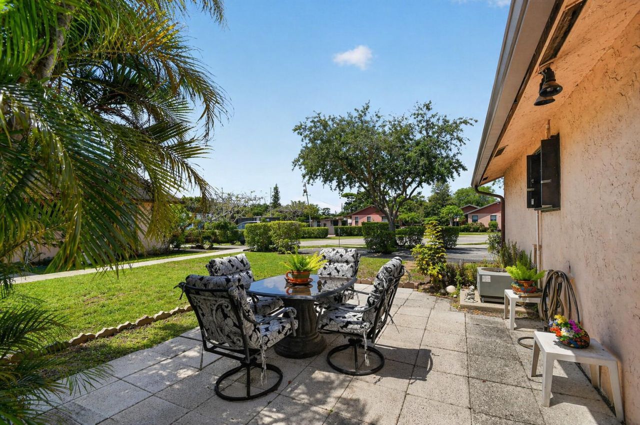 2730 Ida Way, Unit 16a, West Palm Beach, FL 33415 Photo