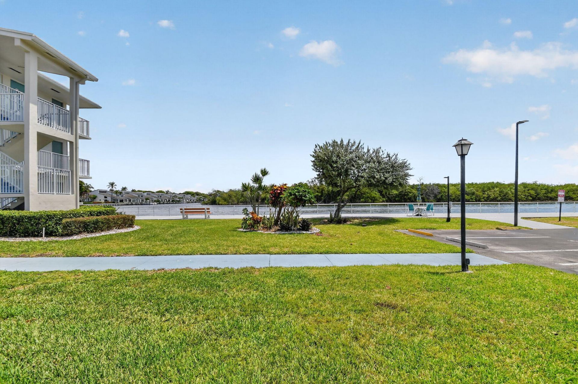 370 Horizon Street E, Boynton Beach, FL 33435 Photo