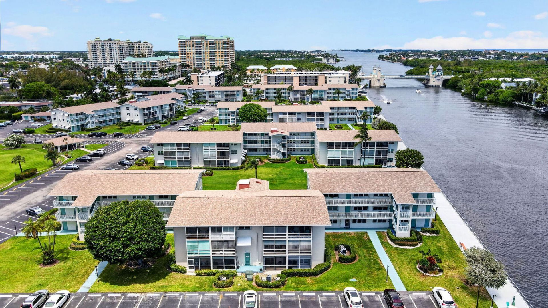 370 Horizon Street E, Boynton Beach, FL 33435 Photo