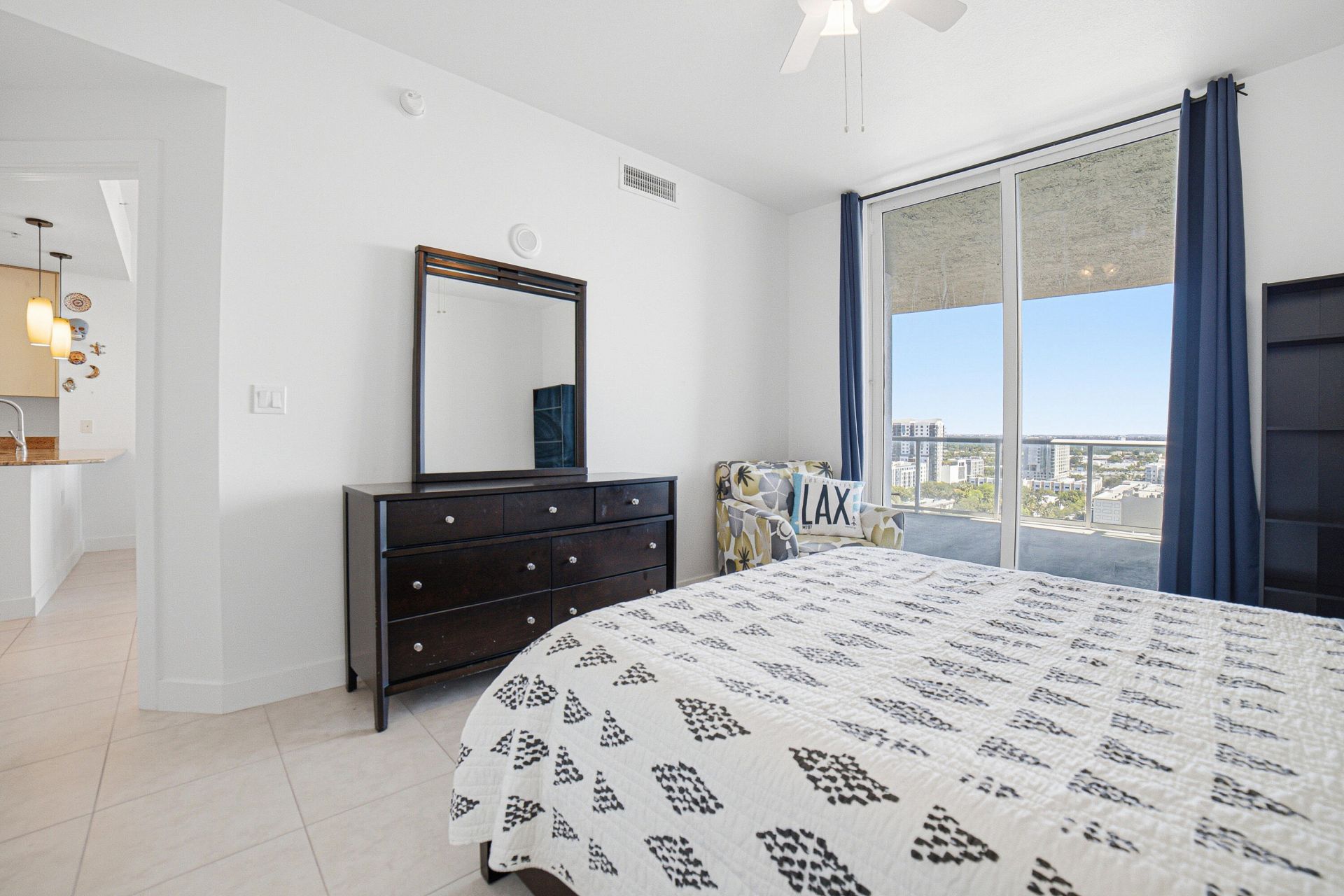 315 NE 3rd Avenue, Unit 1509, Fort Lauderdale, FL 33301 Photo