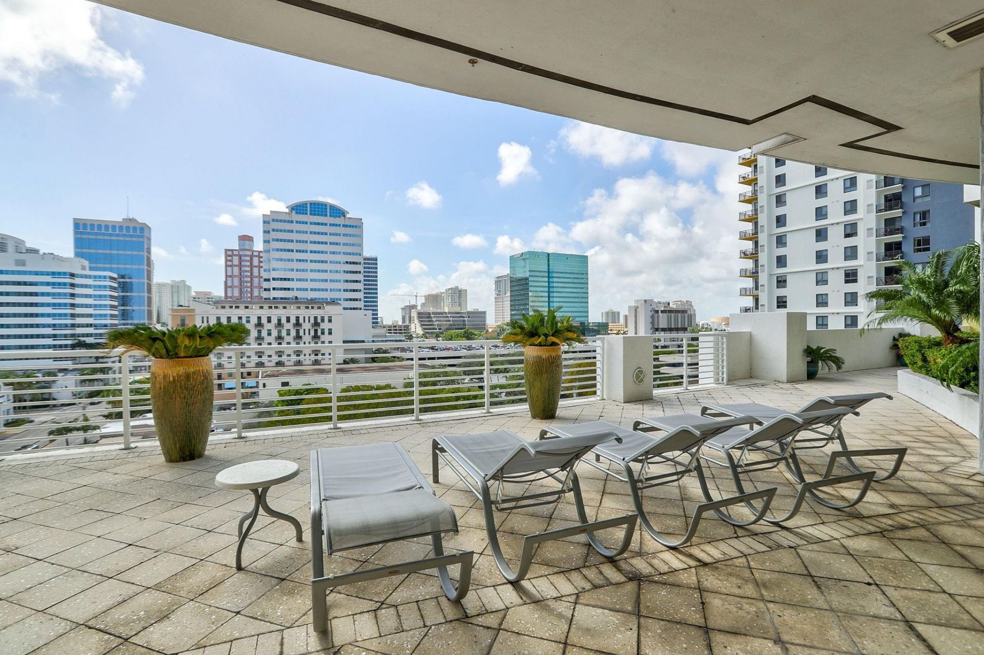 315 NE 3rd Avenue, Unit 1509, Fort Lauderdale, FL 33301 Photo