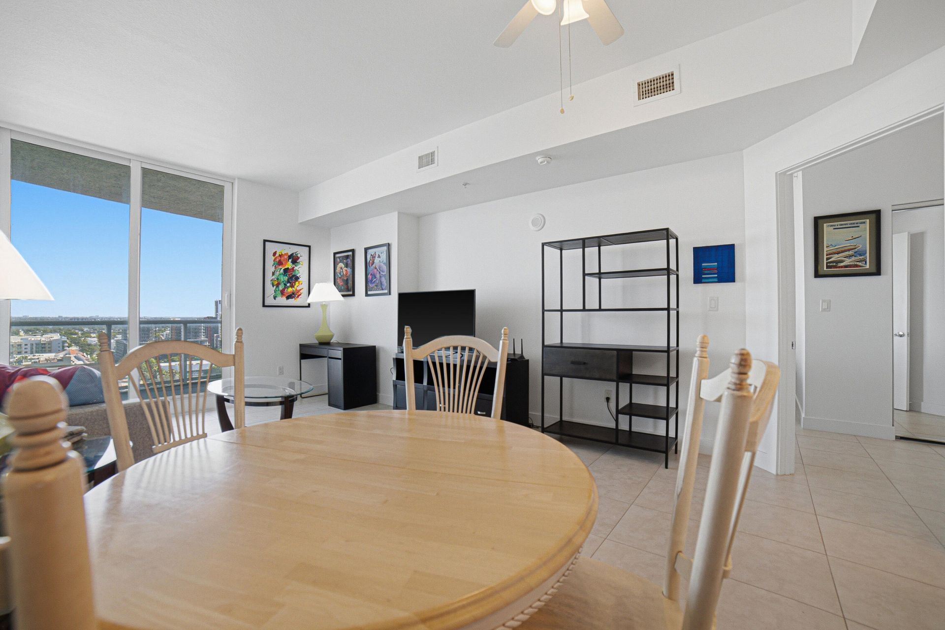 315 NE 3rd Avenue, Unit 1509, Fort Lauderdale, FL 33301 Photo