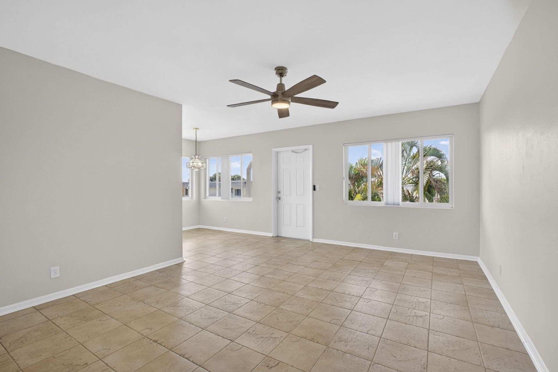 3402 Cynthia Lane, Unit 201, Lake Worth Beach, FL 33461 Photo