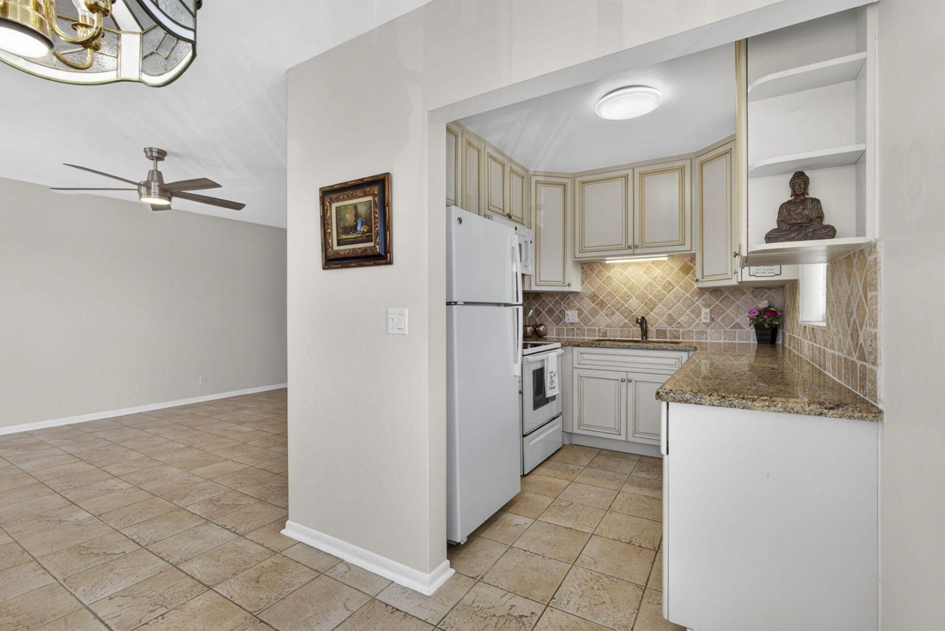 3402 Cynthia Lane, Unit 201, Lake Worth Beach, FL 33461 Photo