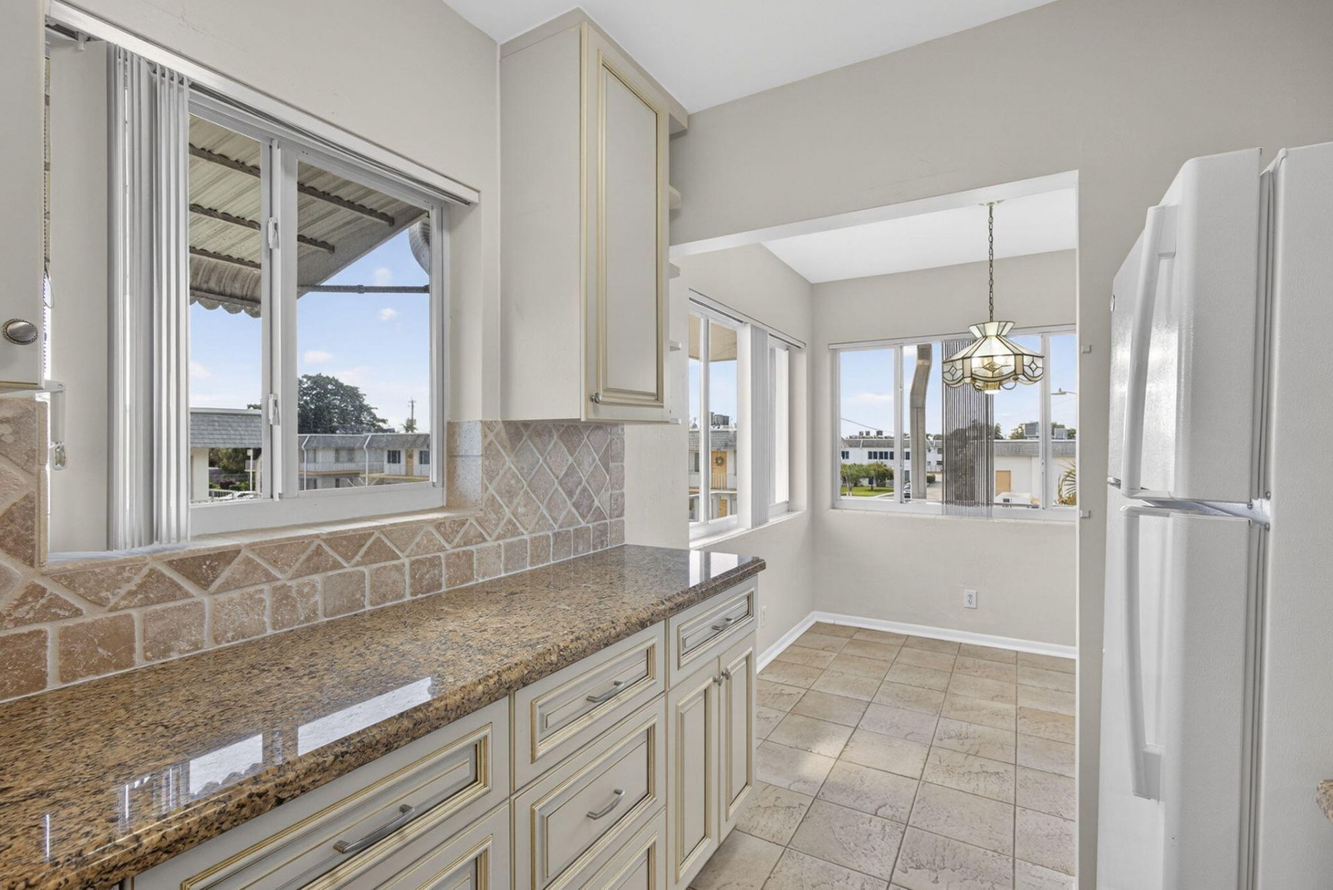 3402 Cynthia Lane, Unit 201, Lake Worth Beach, FL 33461 Photo