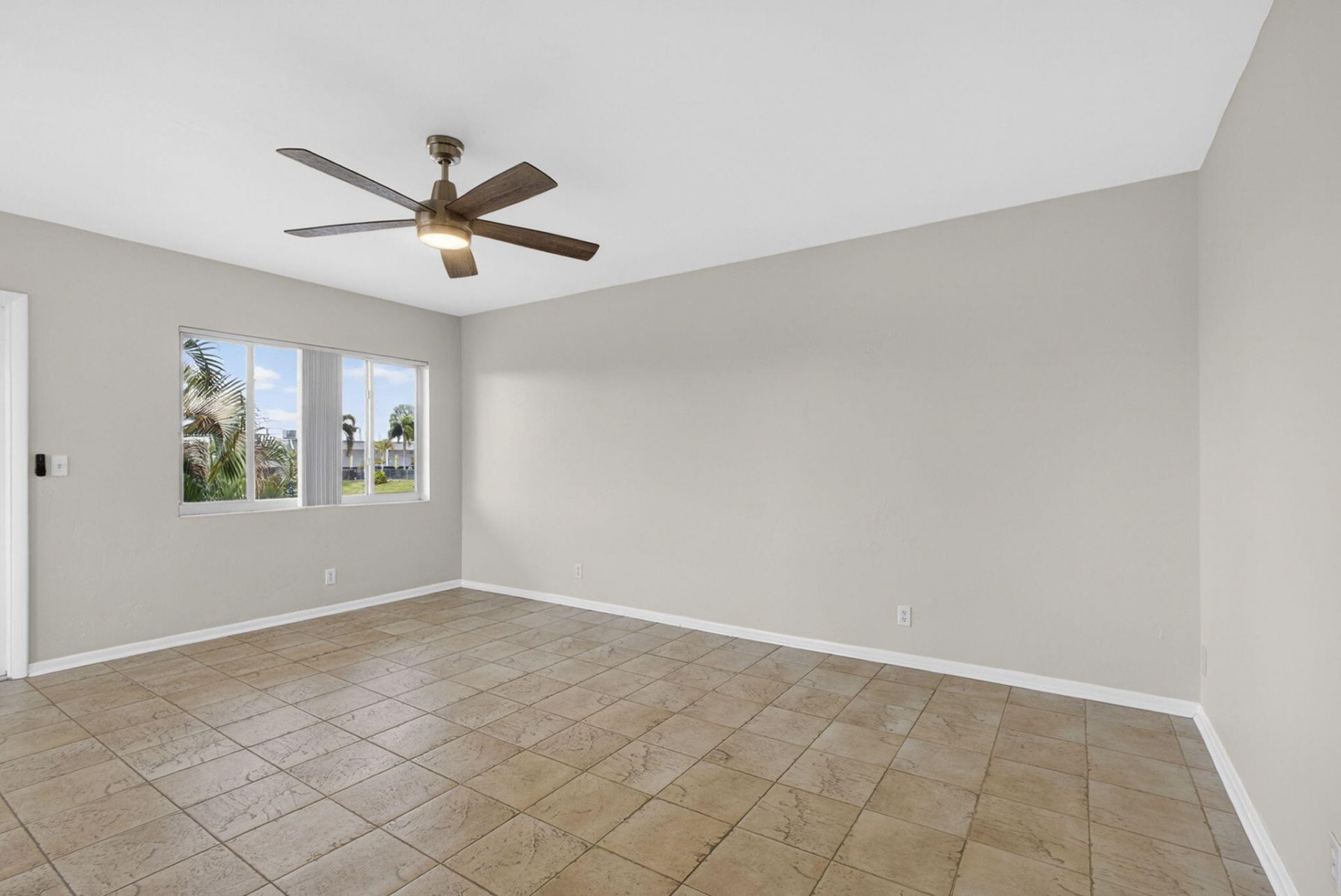 3402 Cynthia Lane, Unit 201, Lake Worth Beach, FL 33461 Photo