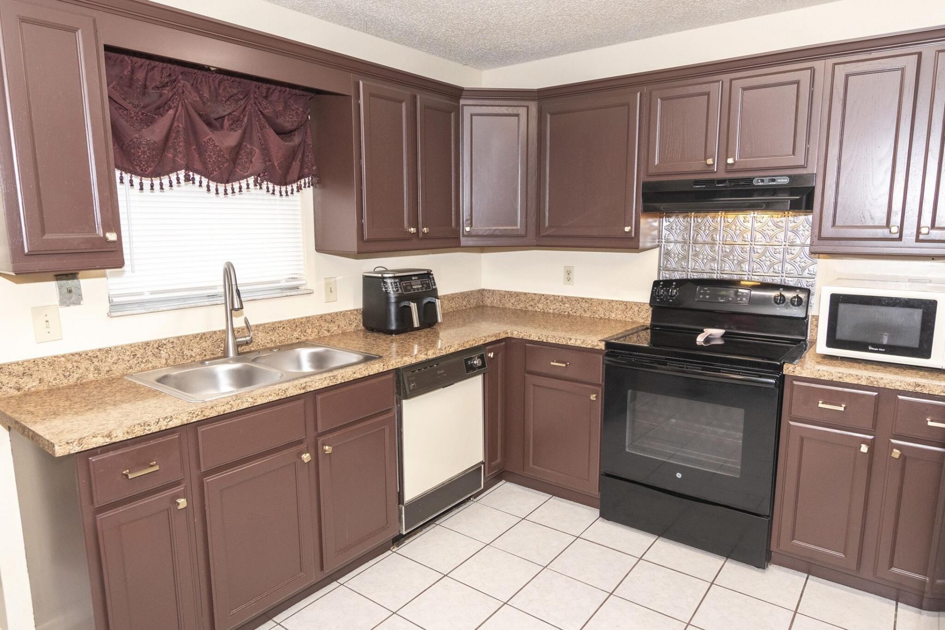 662 NW Bayshore Boulevard, Port Saint Lucie, FL 34983 Photo