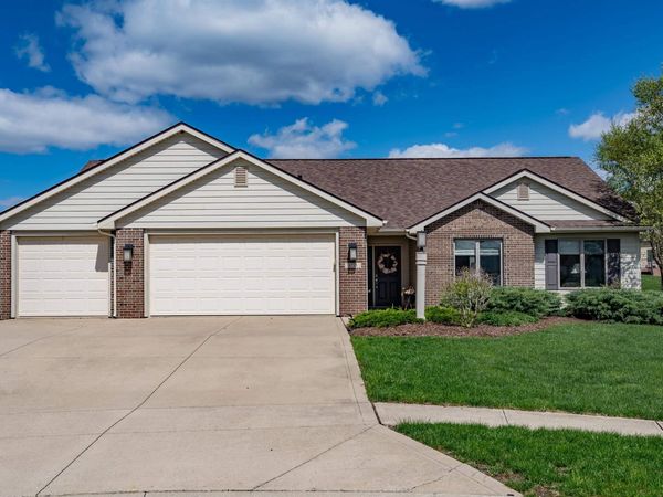 8735 Kilikenny Cove, Fort Wayne, IN 46835