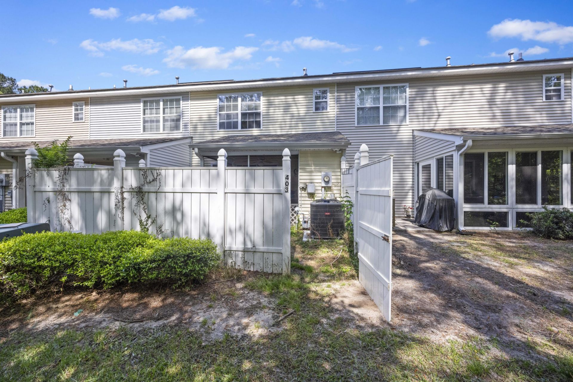 403 Tree Branch Circle Photo 20