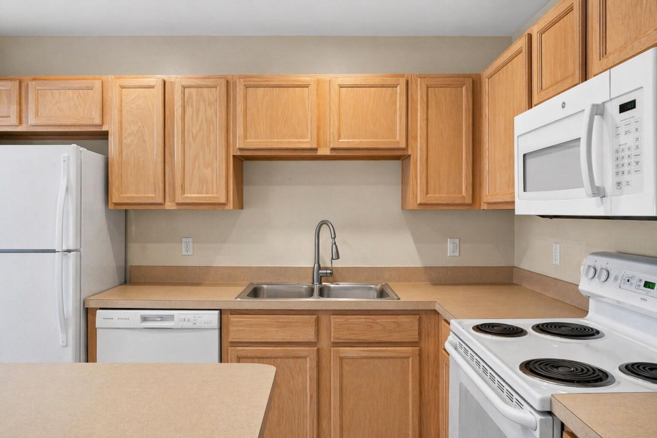 403 Tree Branch Circle Photo 8