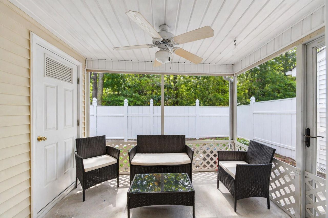 403 Tree Branch Circle Photo 9