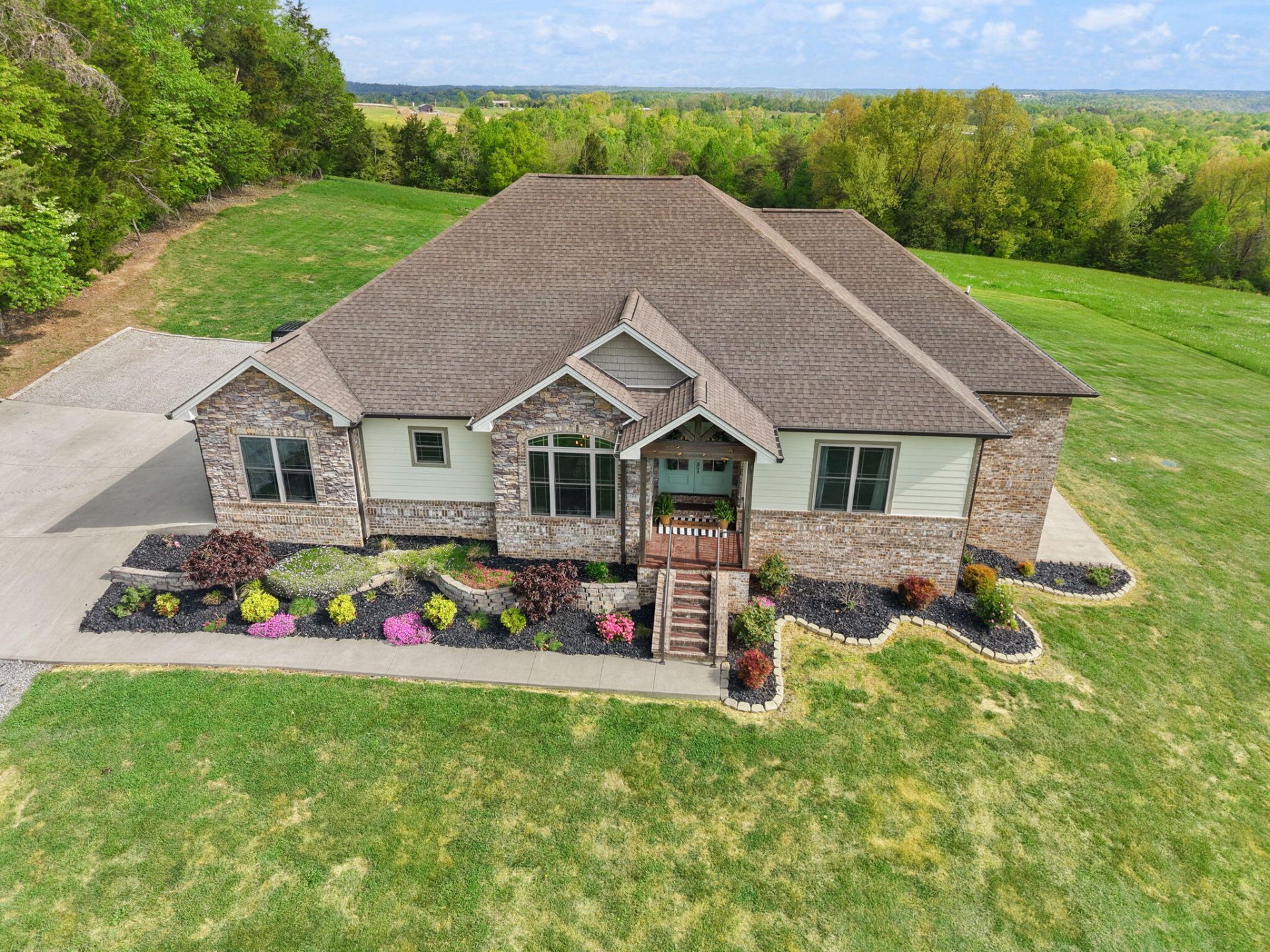 218 Gladstone Wesley Road, Science Hill, KY 42553